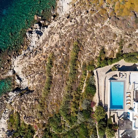 Excellent Mykonos Psarrou Lambda 5 Bedrooms Stunning Sea Views Psarrou فيلة
